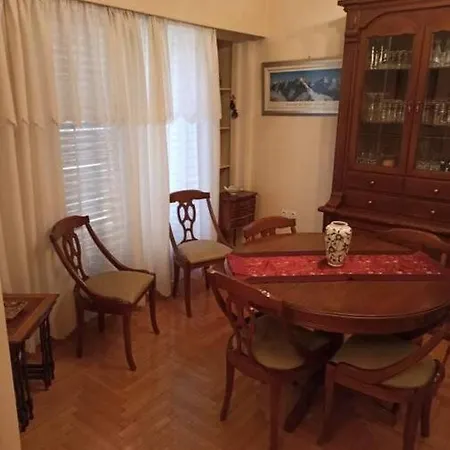 Apartment Classical At Lycabetus Hill
